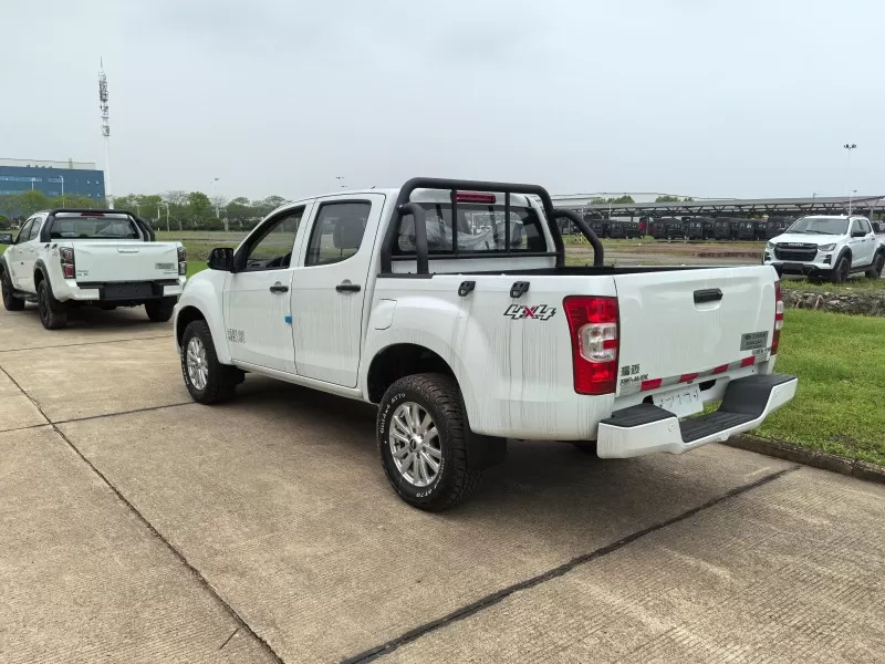 Isuzu RE-MAX Diesel Pickup | Manual Transmission for Global Dealers