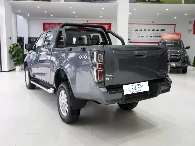 Isuzu Lingtuo Cross-Country 2.5T 4X4 Diesel Pickup - Brand New from China