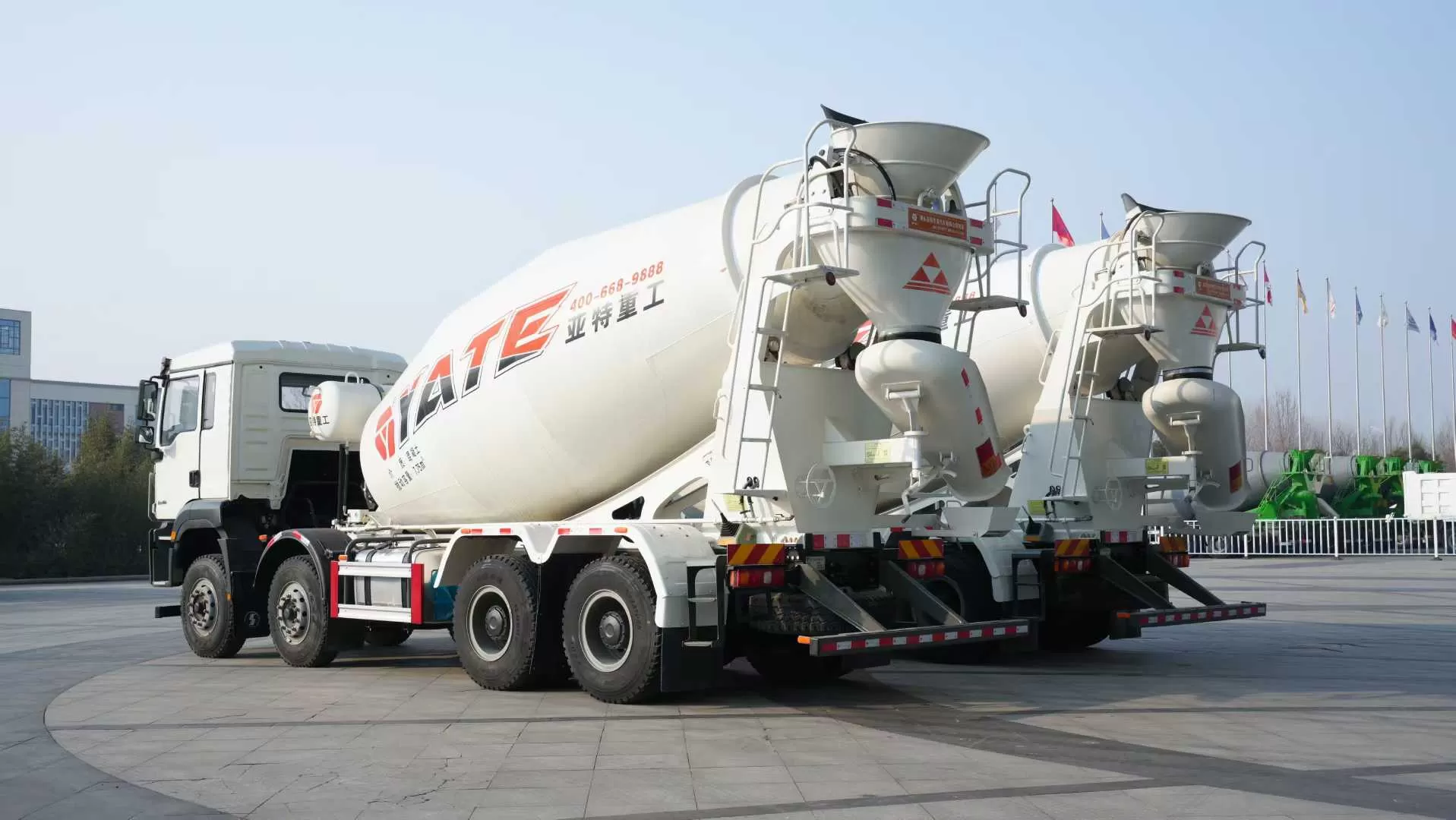 Howo chassis + Heavy Industry 8&times;4 concrete mixer truck high-quality used vehicle