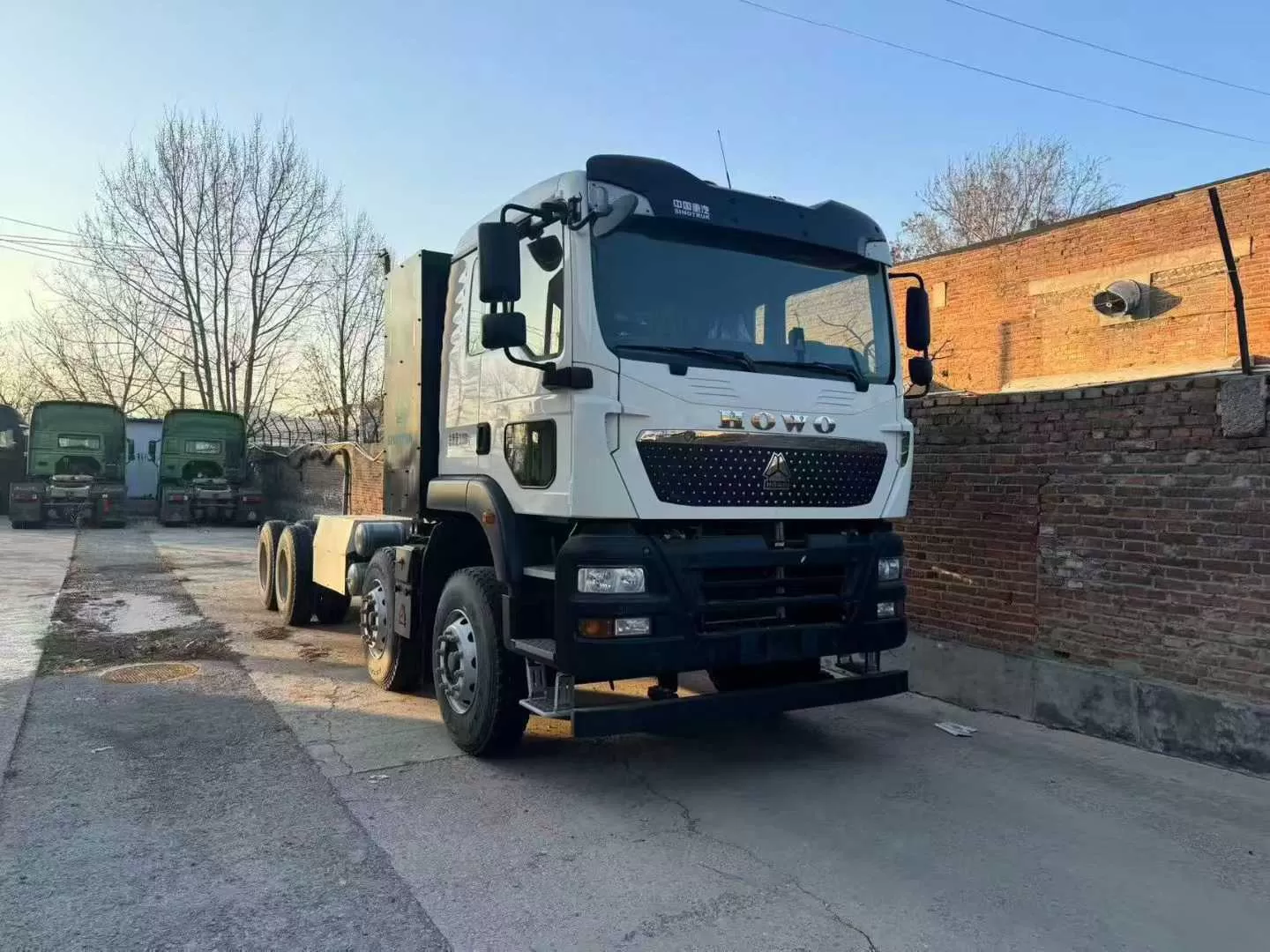 Sinotruk Howo TX 6&times;4 tractor truck used truck for sale in China