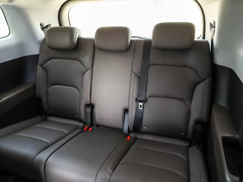 Wuling Starlight 730 2026 1.5T CVT Premium 7-Seat MPV for Family and Passenger Transport