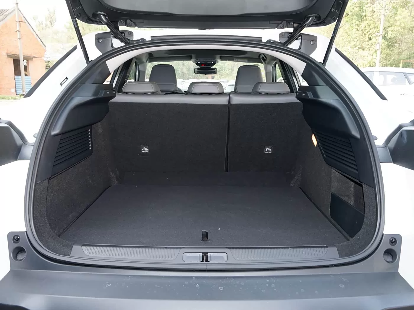 Dongfeng Citroen Versailles C5X Used Car for Sale - Silu Auto Export