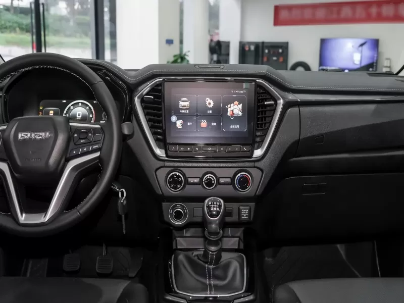 Isuzu Lingtuo Cross-Country 2.5T 4X4 Diesel Pickup - Brand New from China