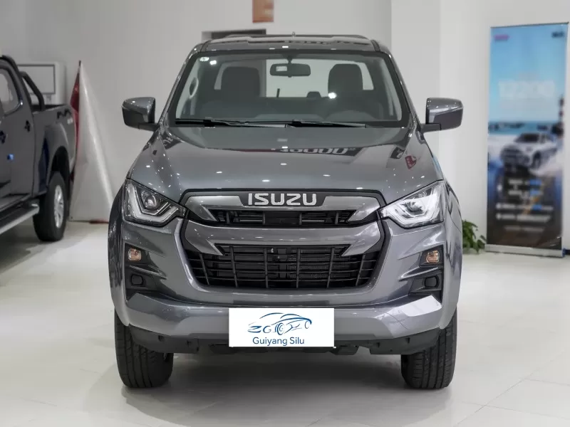 Isuzu Lingtuo Cross-Country 2.5T 4X4 Diesel Pickup - Brand New from China